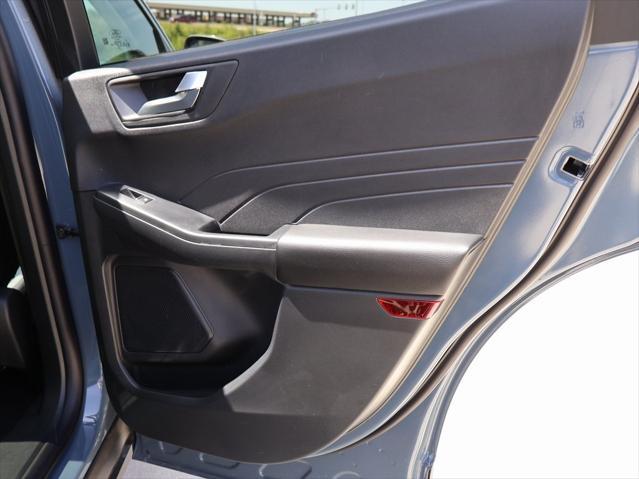 new 2025 Ford Escape PHEV car, priced at $33,926