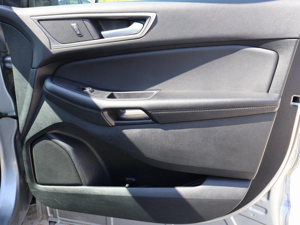 used 2024 Ford Edge car, priced at $27,997