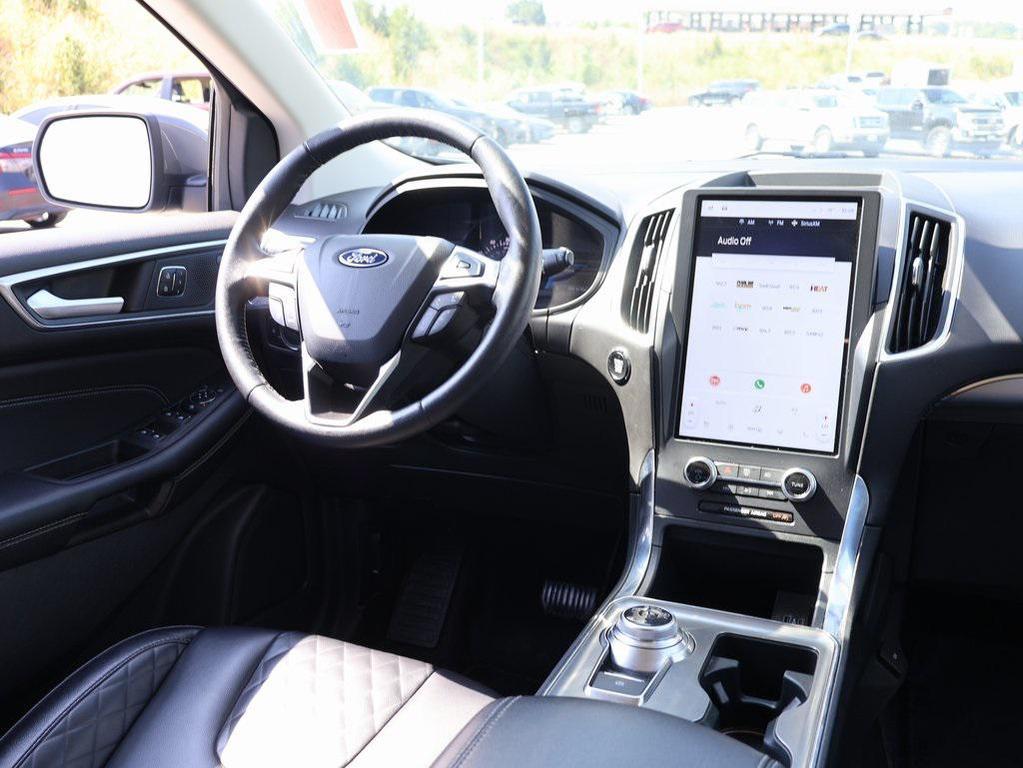 used 2024 Ford Edge car, priced at $30,897