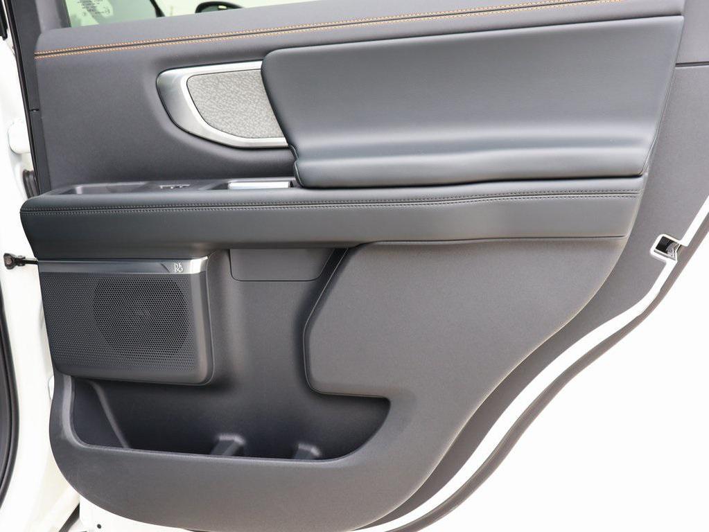 new 2025 Ford Expedition car, priced at $81,808