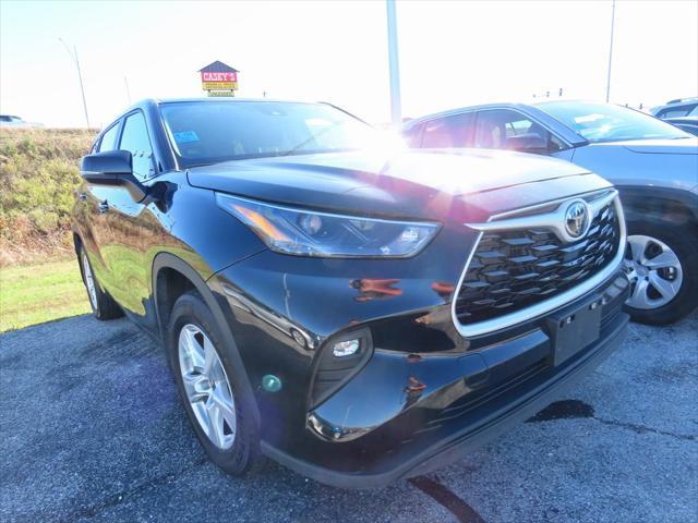 used 2023 Toyota Highlander car, priced at $39,985