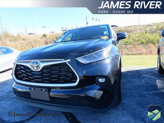 used 2023 Toyota Highlander car, priced at $39,985