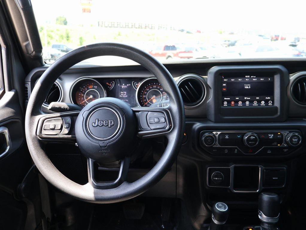 used 2022 Jeep Wrangler Unlimited car, priced at $24,774