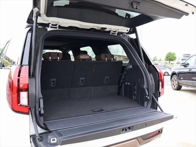 new 2025 Ford Expedition car, priced at $86,645