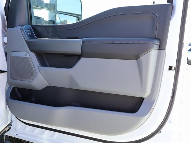 new 2025 Ford F-250 car, priced at $65,125
