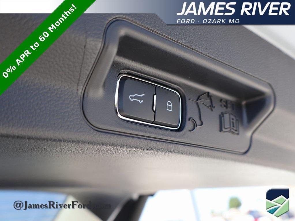 new 2025 Ford Explorer car, priced at $45,926