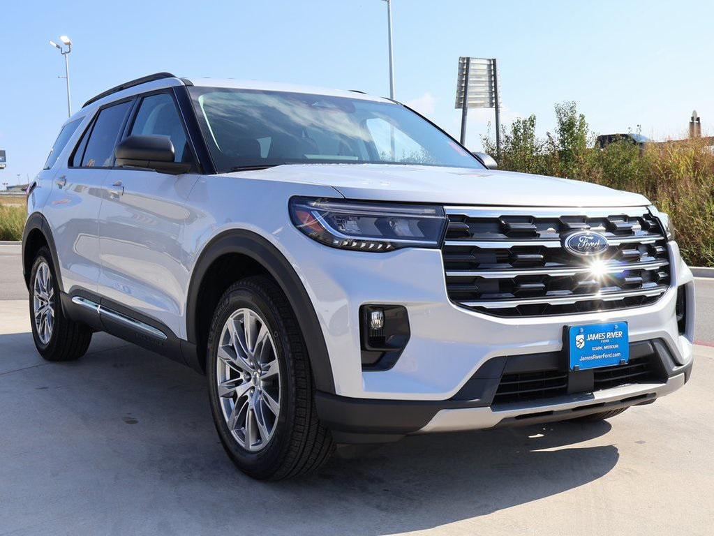 new 2025 Ford Explorer car, priced at $45,926