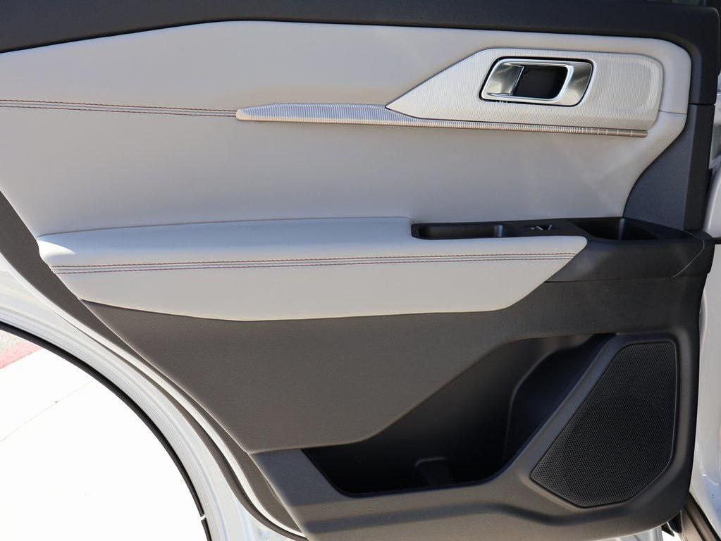 new 2025 Ford Explorer car, priced at $45,926