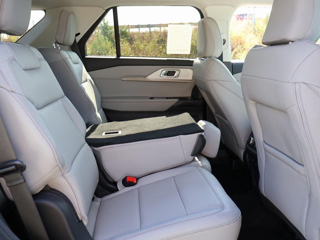 new 2025 Ford Explorer car, priced at $45,926