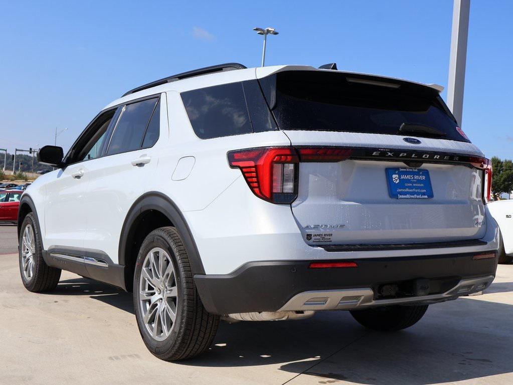 new 2025 Ford Explorer car, priced at $45,926