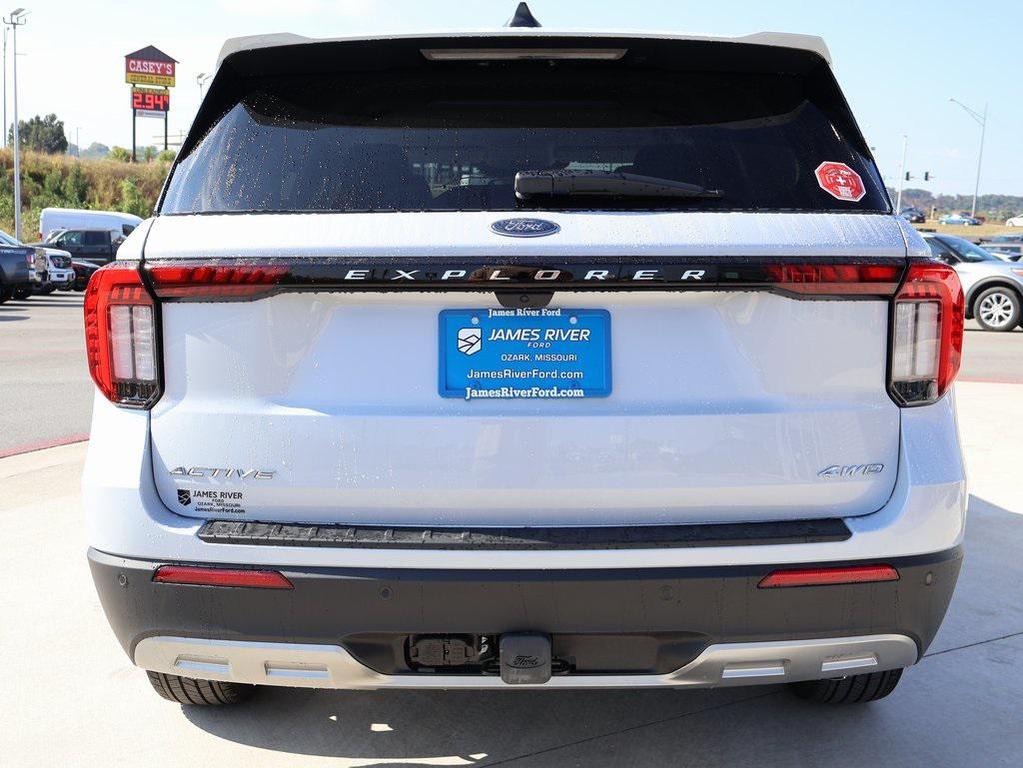 new 2025 Ford Explorer car, priced at $45,926