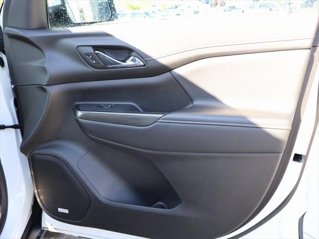 used 2023 GMC Acadia car, priced at $26,997