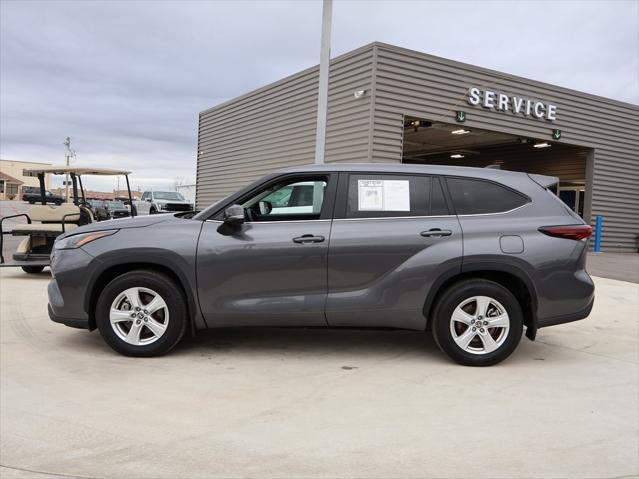 used 2024 Toyota Highlander car, priced at $37,372