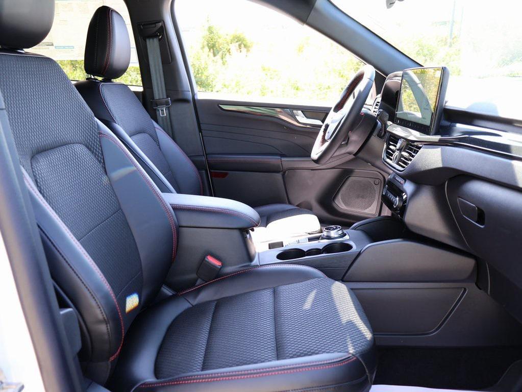 new 2025 Ford Escape car, priced at $30,084