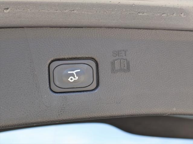 used 2024 Ford Edge car, priced at $31,997