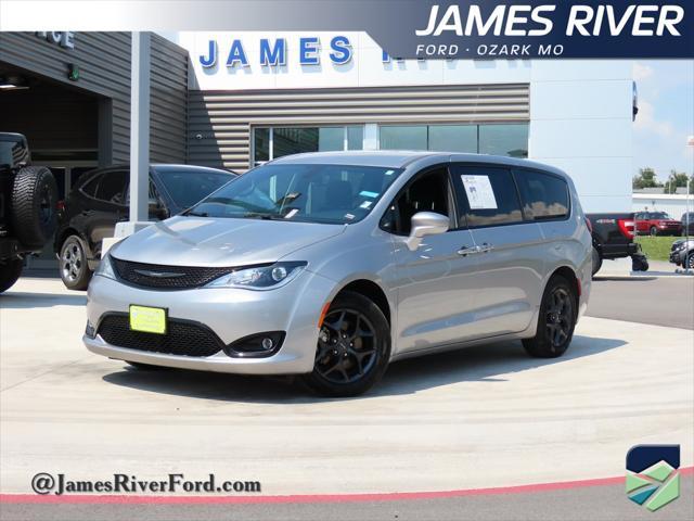 used 2020 Chrysler Pacifica car, priced at $21,996