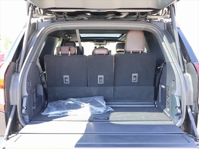 new 2025 Ford Expedition car, priced at $84,054