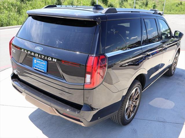 new 2025 Ford Expedition car, priced at $84,054