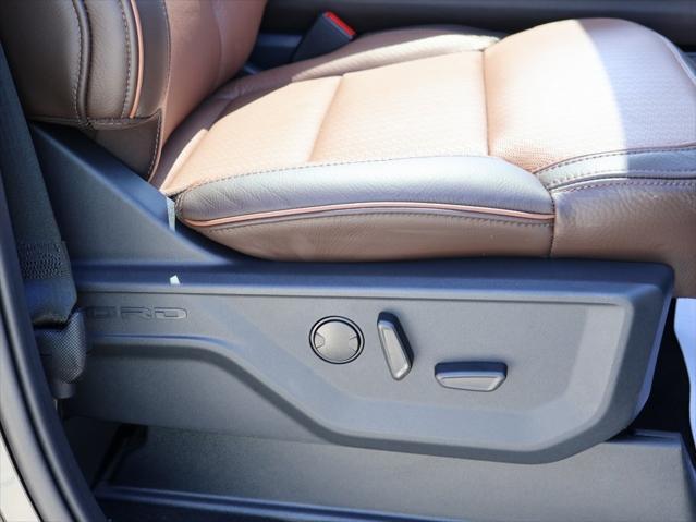 new 2025 Ford Expedition car, priced at $84,054