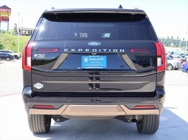 new 2025 Ford Expedition car, priced at $84,054