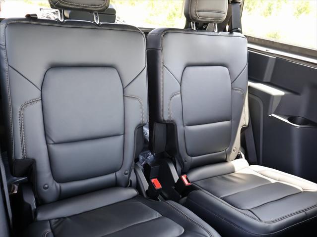 new 2025 Ford Bronco car, priced at $60,090