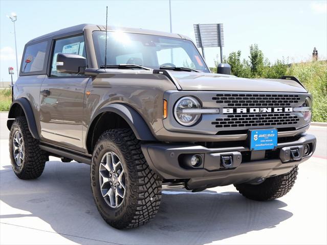 new 2025 Ford Bronco car, priced at $60,090