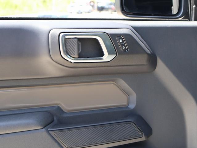 new 2025 Ford Bronco car, priced at $60,090
