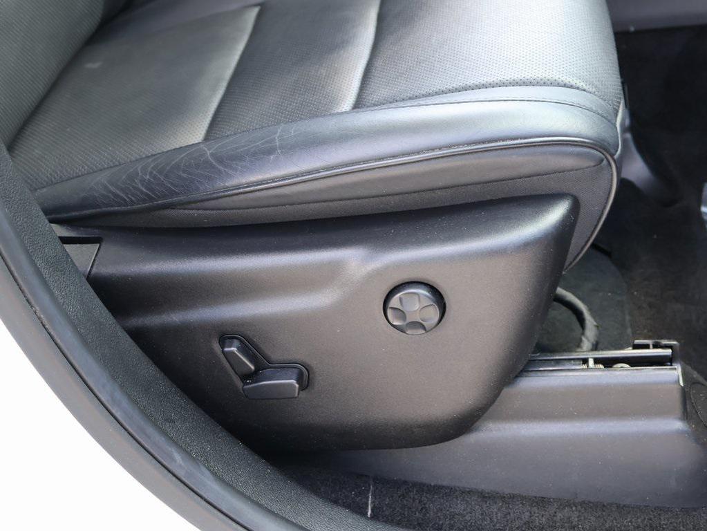 used 2015 Jeep Grand Cherokee car, priced at $15,988