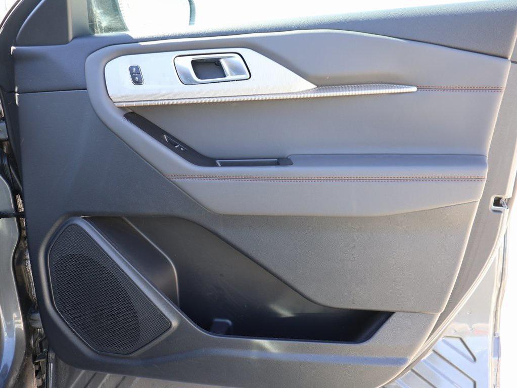 used 2025 Ford Explorer car, priced at $38,960