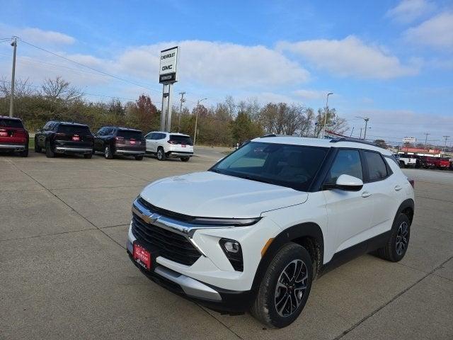 new 2025 Chevrolet TrailBlazer car, priced at $28,585