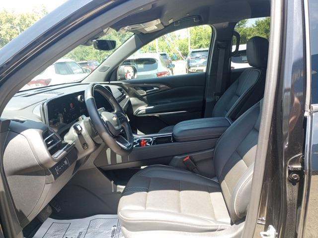 used 2024 Chevrolet Traverse car, priced at $54,495