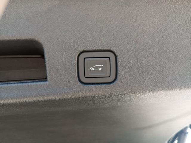 used 2024 Chevrolet Traverse car, priced at $54,495
