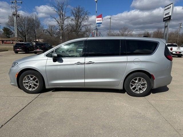 used 2023 Chrysler Pacifica car, priced at $25,457