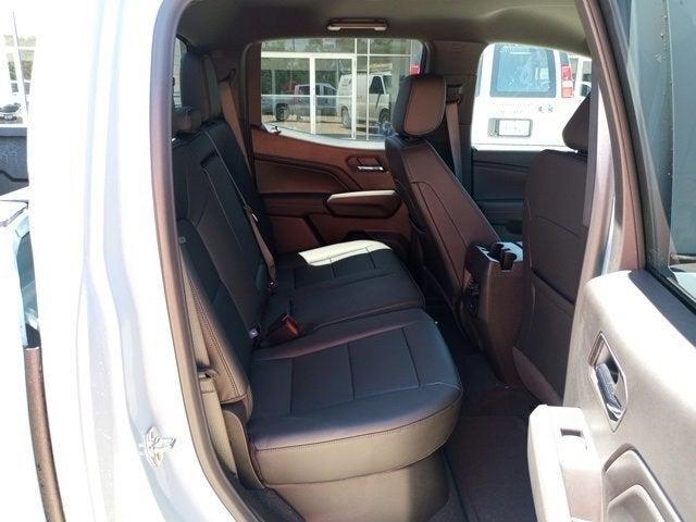 new 2025 Chevrolet Colorado car, priced at $45,250