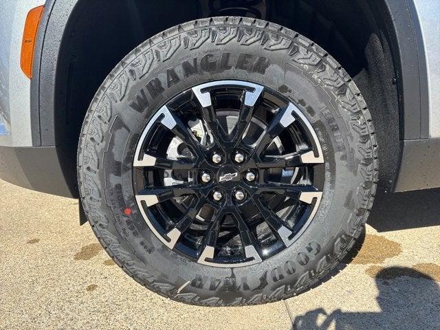 new 2026 Chevrolet Traverse car, priced at $53,090