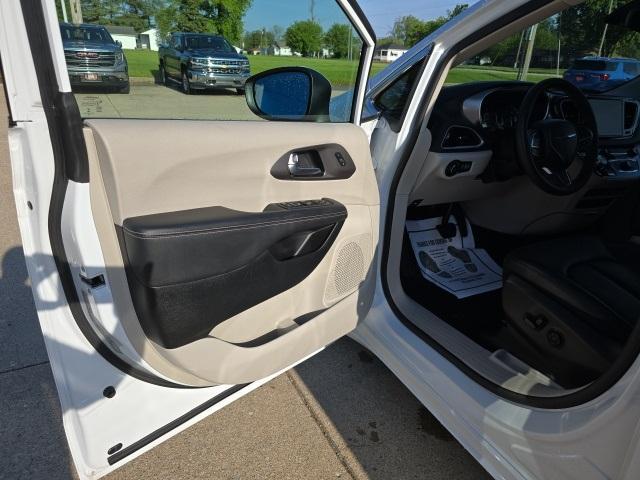 used 2023 Chrysler Pacifica car, priced at $24,949