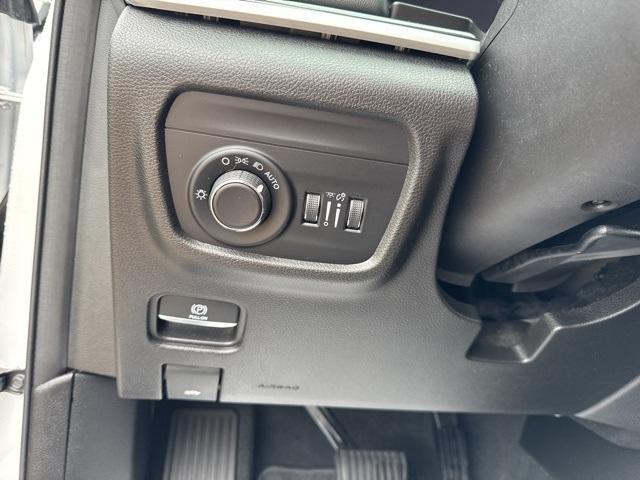 used 2022 Jeep Grand Cherokee L car, priced at $30,795