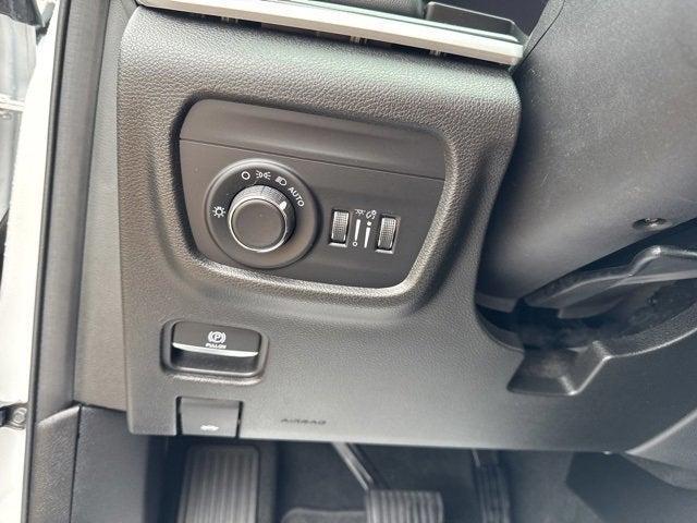 used 2022 Jeep Grand Cherokee L car, priced at $26,295
