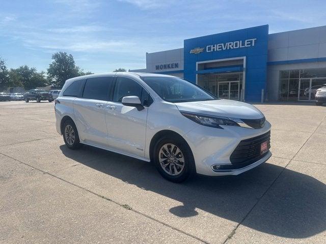 used 2021 Toyota Sienna car, priced at $29,995