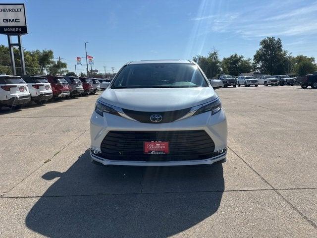 used 2021 Toyota Sienna car, priced at $28,995