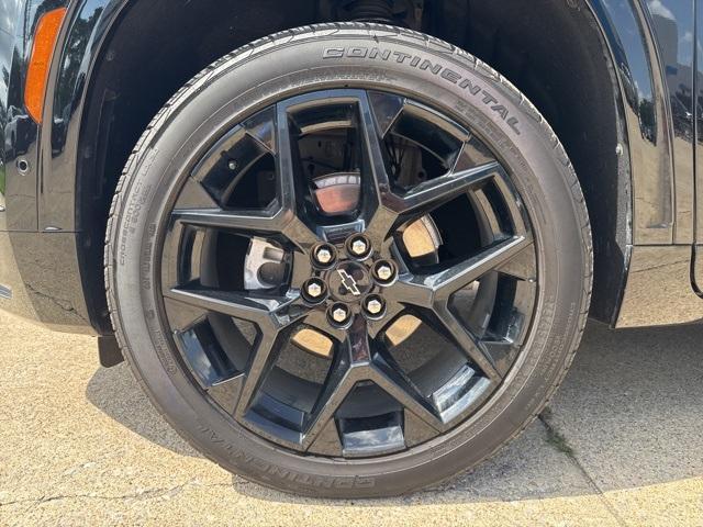 used 2024 Chevrolet Traverse car, priced at $54,995