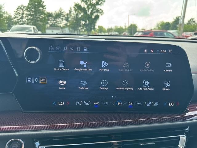 used 2024 Chevrolet Traverse car, priced at $54,995
