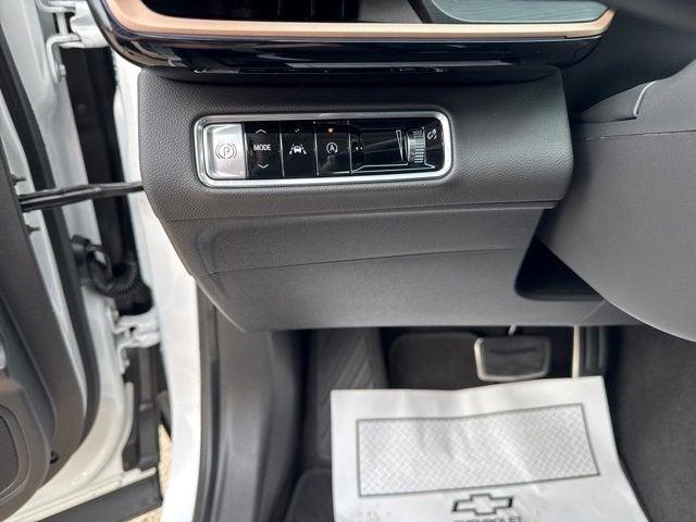 used 2025 Buick Envision car, priced at $35,995