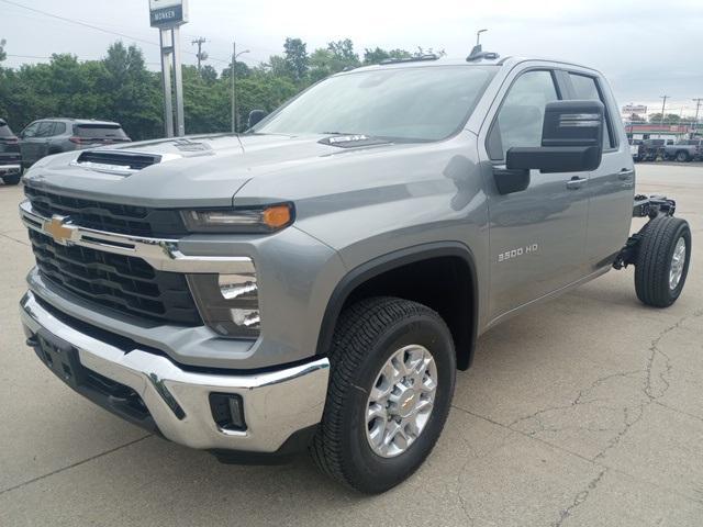 new 2025 Chevrolet Silverado 3500 car, priced at $59,075