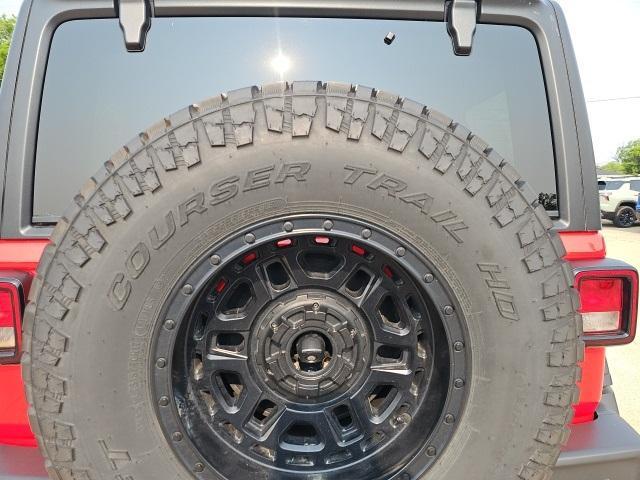 used 2018 Jeep Wrangler Unlimited car, priced at $27,995
