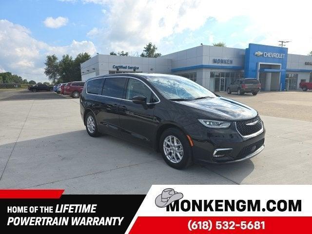 used 2023 Chrysler Pacifica car, priced at $21,495