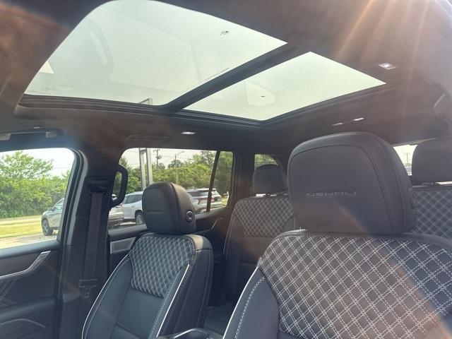 new 2025 GMC Acadia car, priced at $63,255