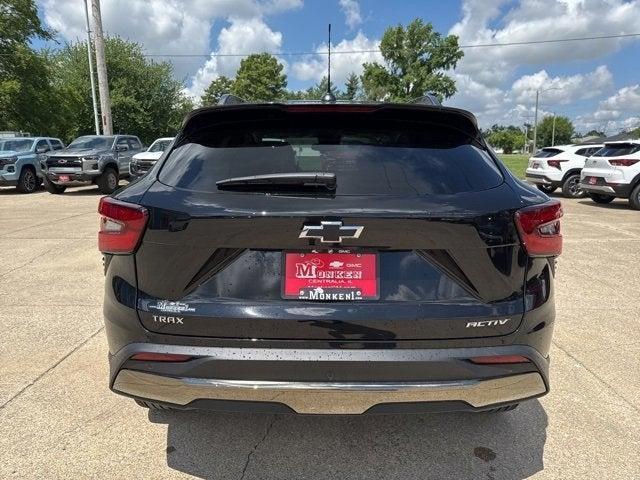 new 2025 Chevrolet Trax car, priced at $27,060