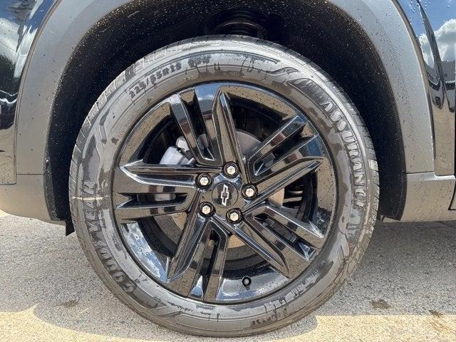 new 2025 Chevrolet Trax car, priced at $27,060