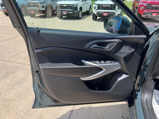 new 2025 Chevrolet Trax car, priced at $23,810
